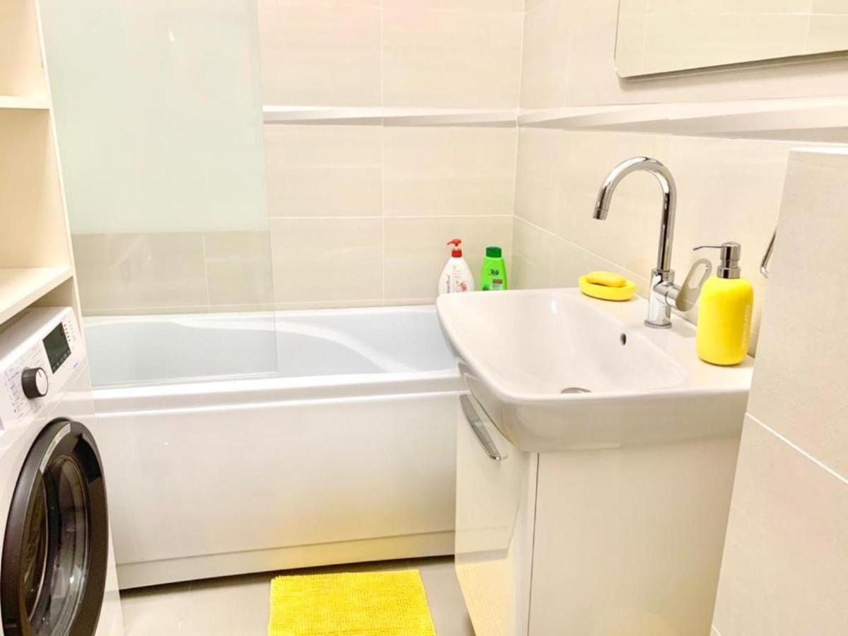Designed like Home Apartment near Palas Mall Iasi Eksteriør bilde